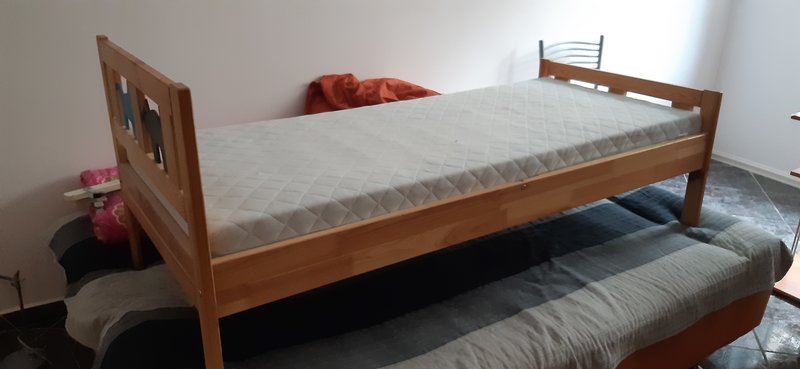 Berceni Arena, Aparatorii Patriei, Spiru Haret, 3 min metrou Aparatori
