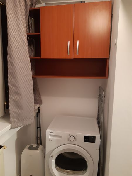 Berceni Arena, Aparatorii Patriei, Spiru Haret, 3 min metrou Aparatori