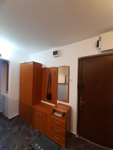 Berceni Arena, Aparatorii Patriei, Spiru Haret, 3 min metrou Aparatori